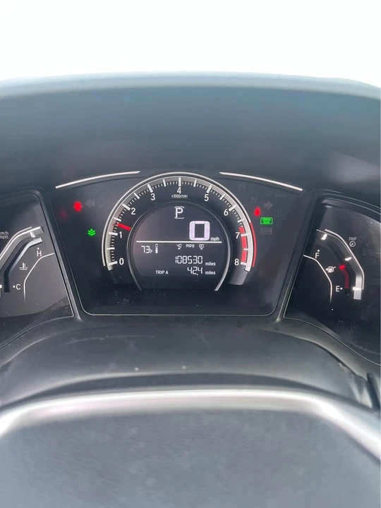 2017 Honda Civic 10th Gen - Image 6 of 8