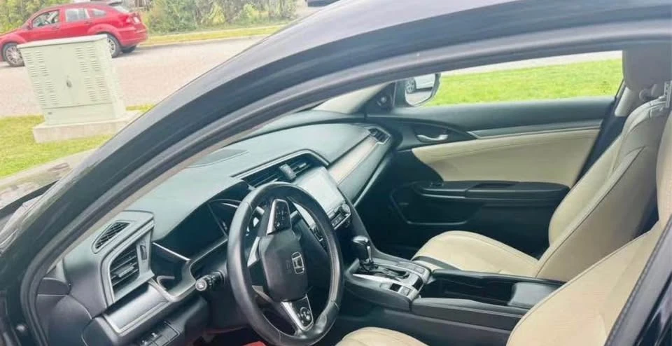 2017 Honda Civic 10th Gen - Image 4 of 6