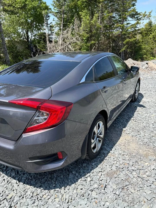 2017 Honda Civic 10th Gen - Image 6 of 14