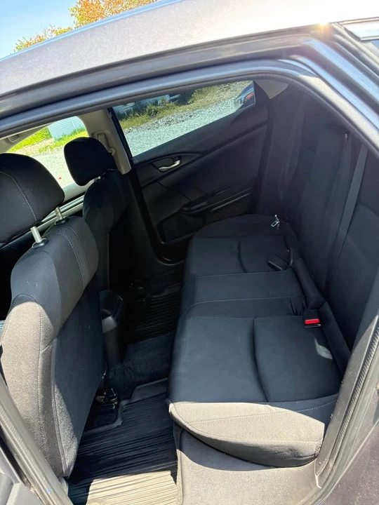 2017 Honda Civic 10th Gen - Image 8 of 14