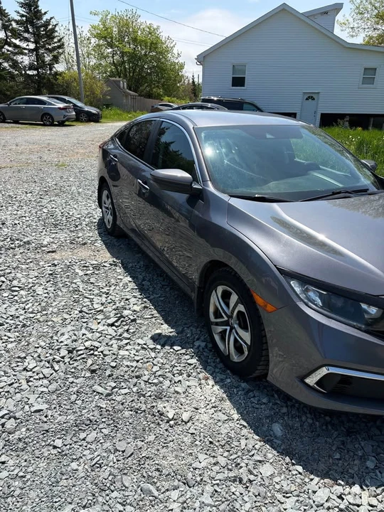2017 Honda Civic 10th Gen - Image 2 of 14