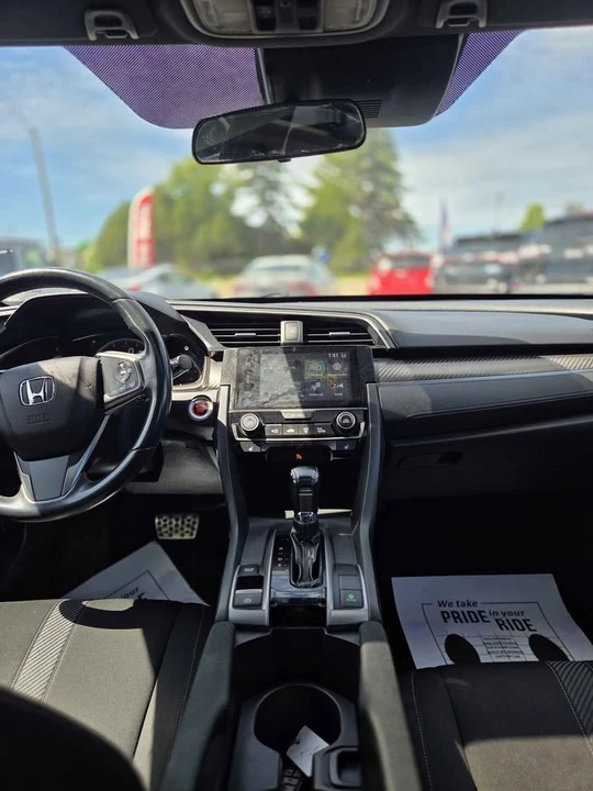 2017 Honda Civic 10th Gen - Image 16 of 19