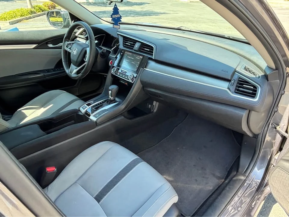 2017 Honda Civic 10th Gen - Image 10 of 14