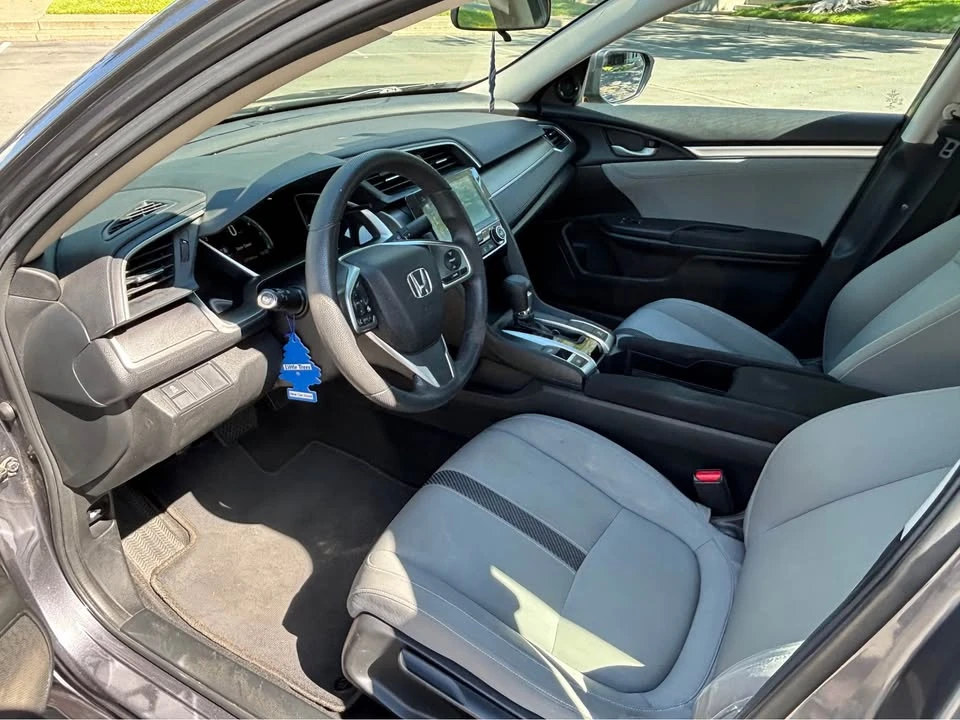 2017 Honda Civic 10th Gen - Image 6 of 14