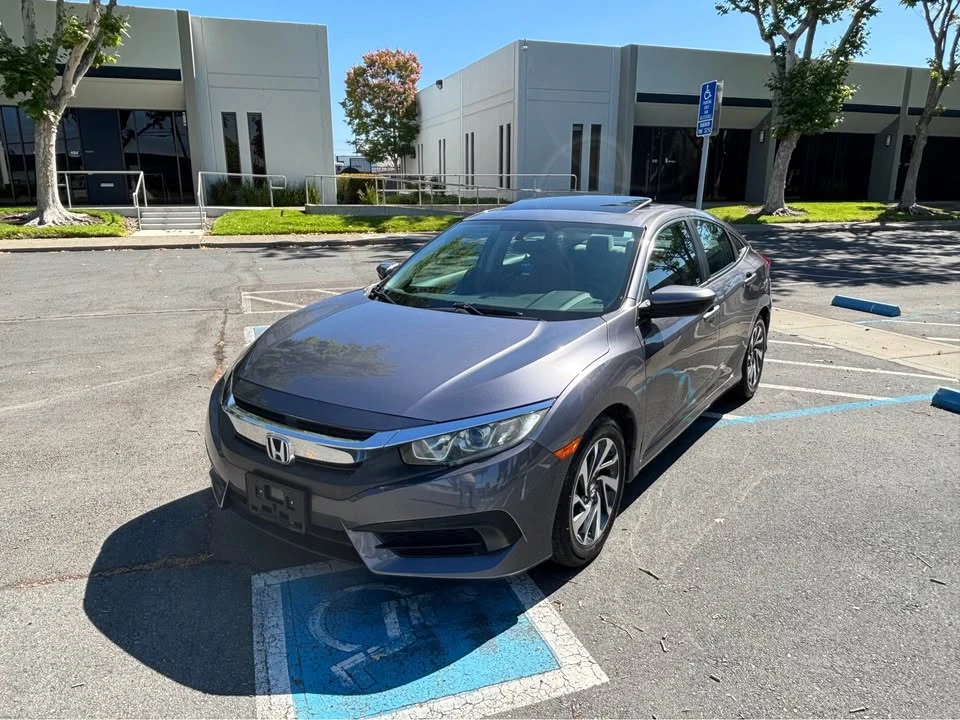 2017 Honda Civic 10th Gen - Image 5 of 14
