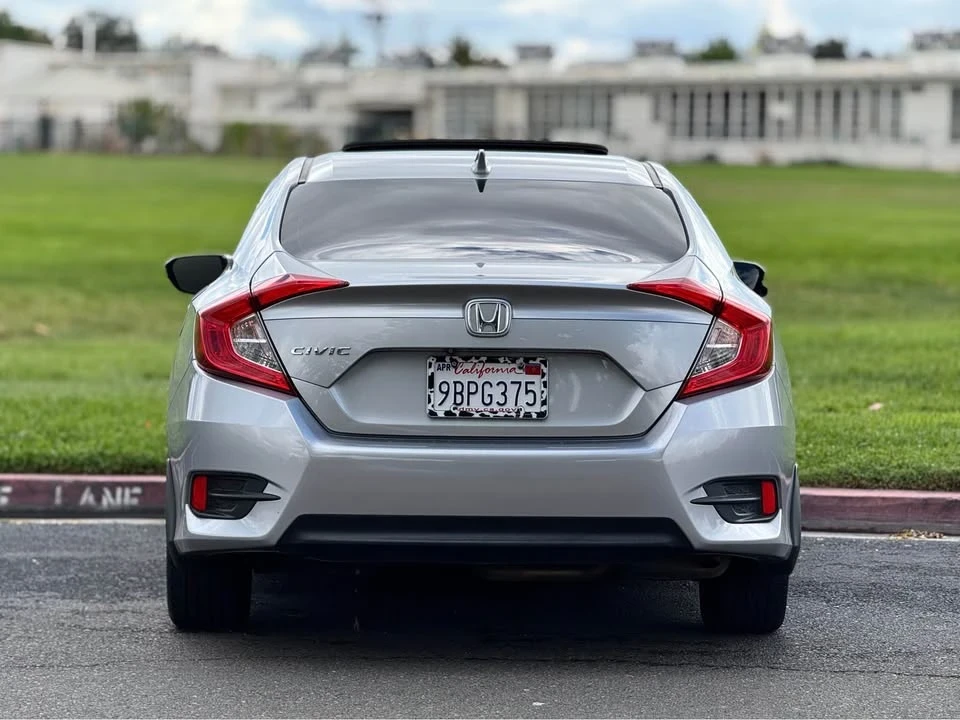 2017 Honda Civic 10th Gen - Image 7 of 20