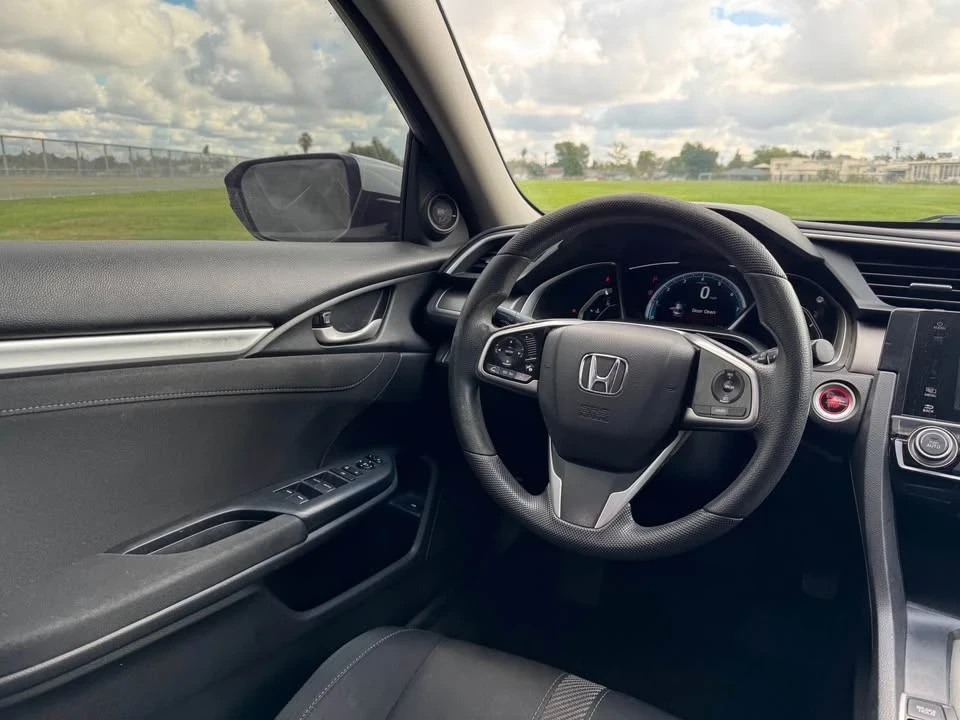 2017 Honda Civic 10th Gen - Image 18 of 20