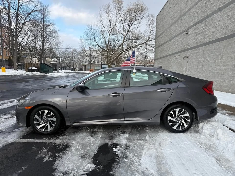 2017 Honda Civic 10th Gen - Image 4 of 18