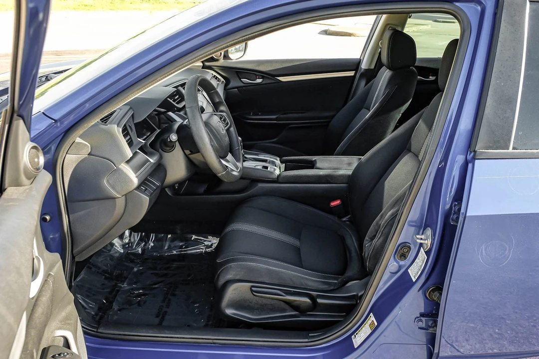 2017 Honda Civic 10th Gen - Image 5 of 31