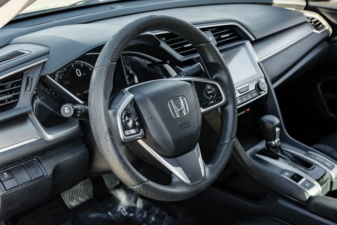 2017 Honda Civic 10th Gen - Image 15 of 31