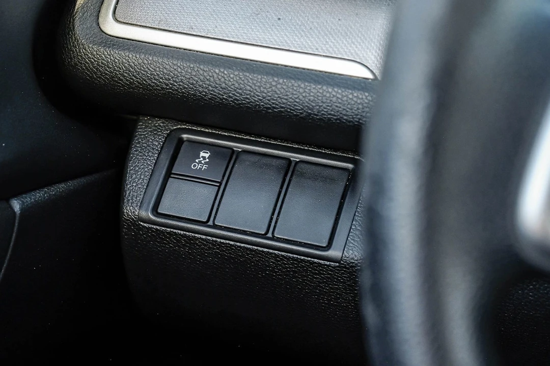 2017 Honda Civic 10th Gen - Image 29 of 31