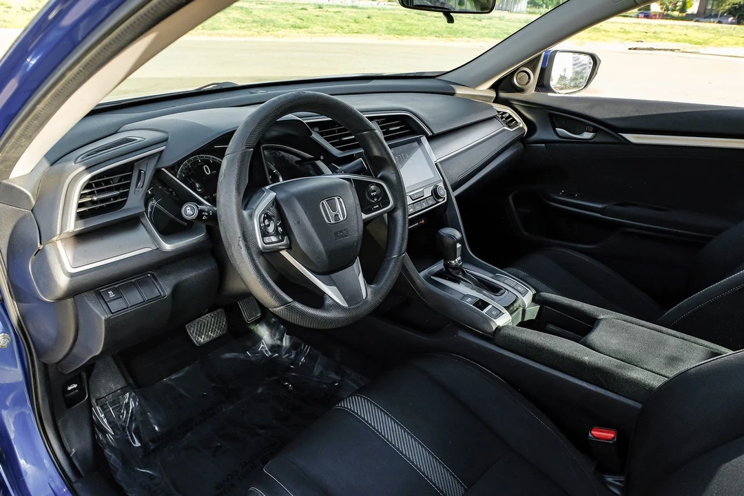 2017 Honda Civic 10th Gen - Image 4 of 31