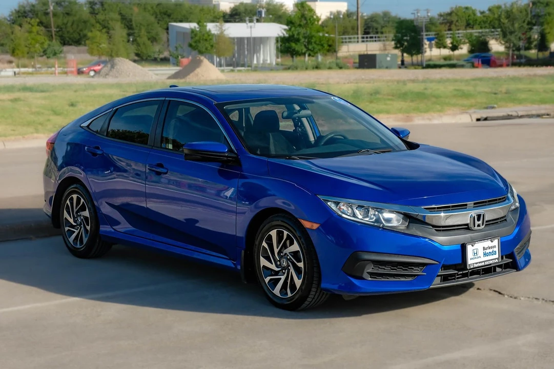 2017 Honda Civic 10th Gen - Image 8 of 31