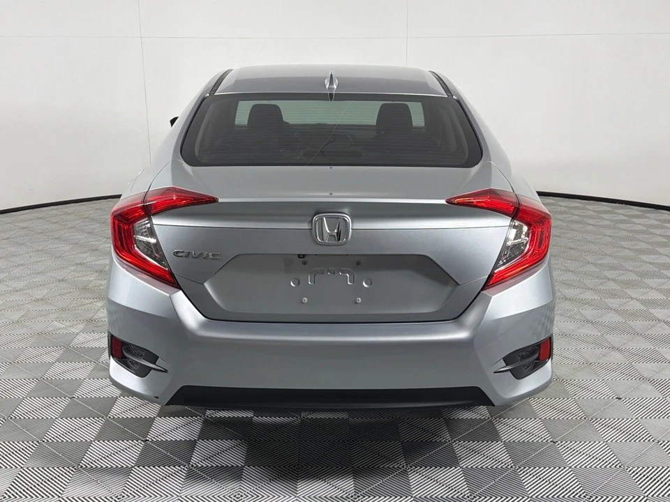 2017 Honda Civic 10th Gen - Image 6 of 26