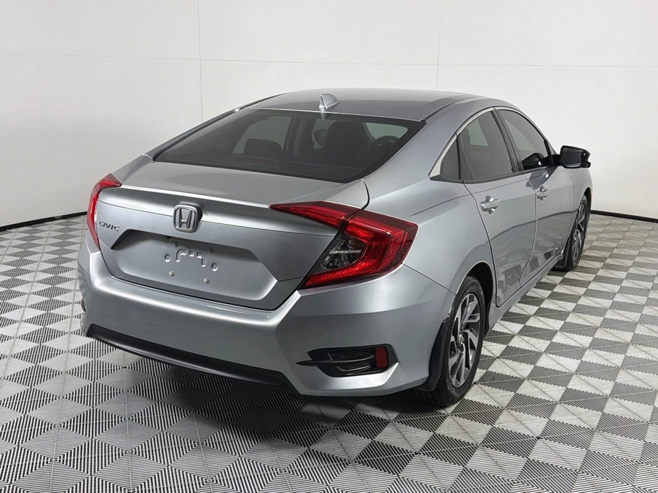 2017 Honda Civic 10th Gen - Image 5 of 26