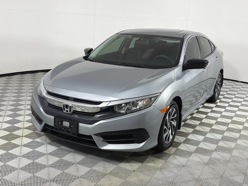 2017 Honda Civic 10th Gen - Image 9 of 26