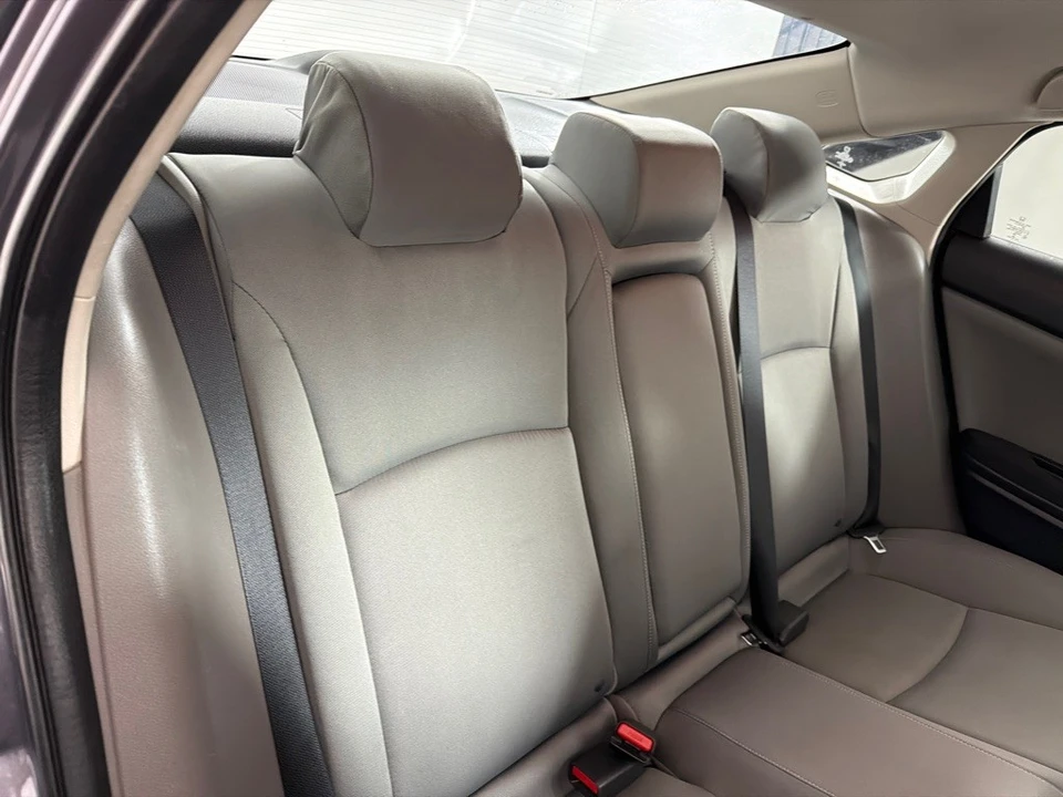 2017 Honda Civic 10th Gen - Image 21 of 25