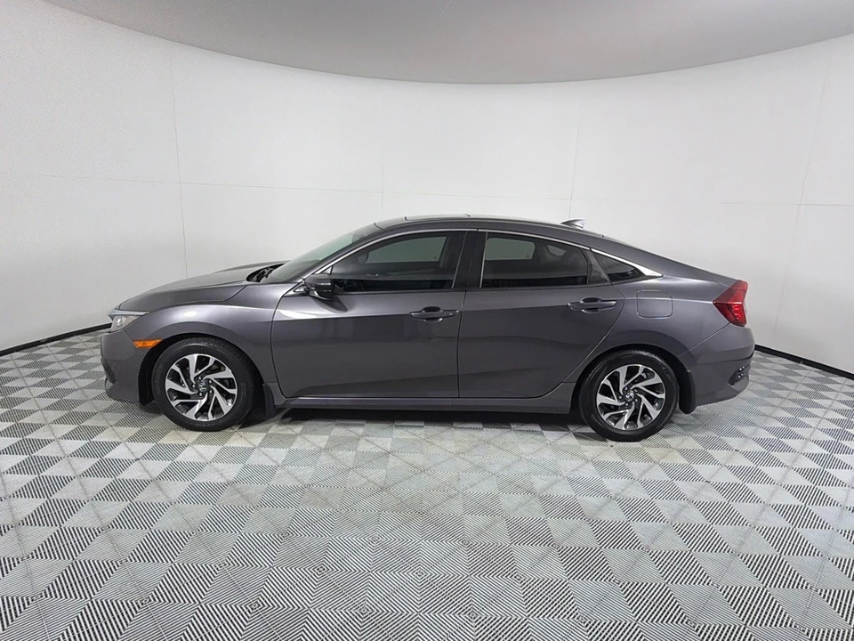 2017 Honda Civic 10th Gen - Image 8 of 25