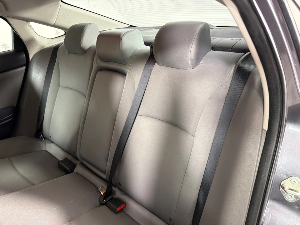 2017 Honda Civic 10th Gen - Image 19 of 25