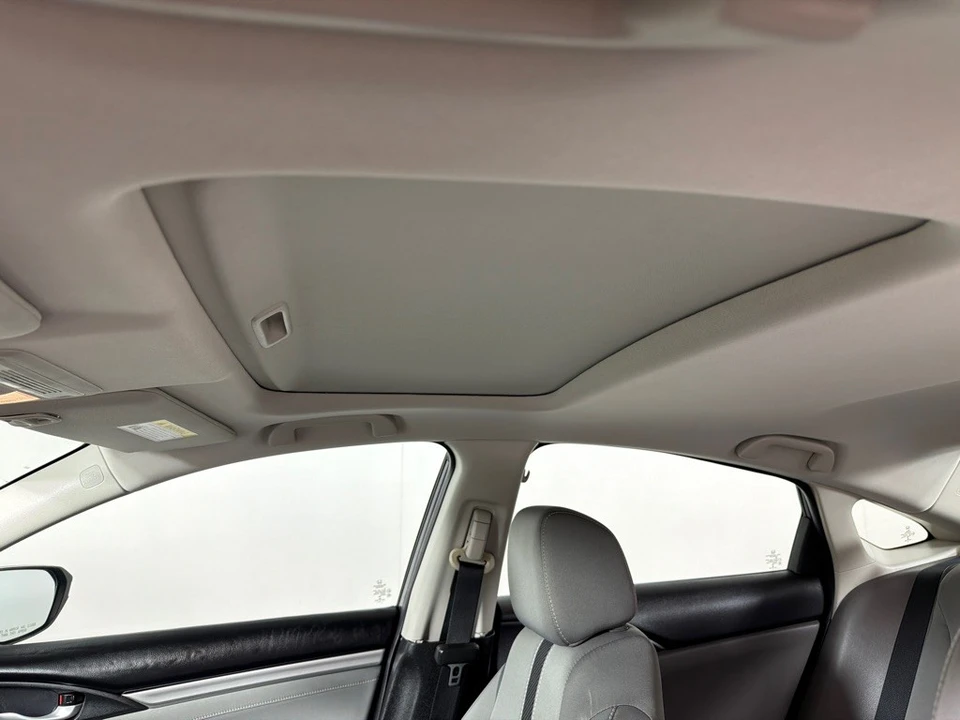 2017 Honda Civic 10th Gen - Image 13 of 25