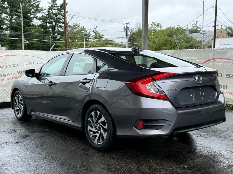 2017 Honda Civic 10th Gen - Image 9 of 12