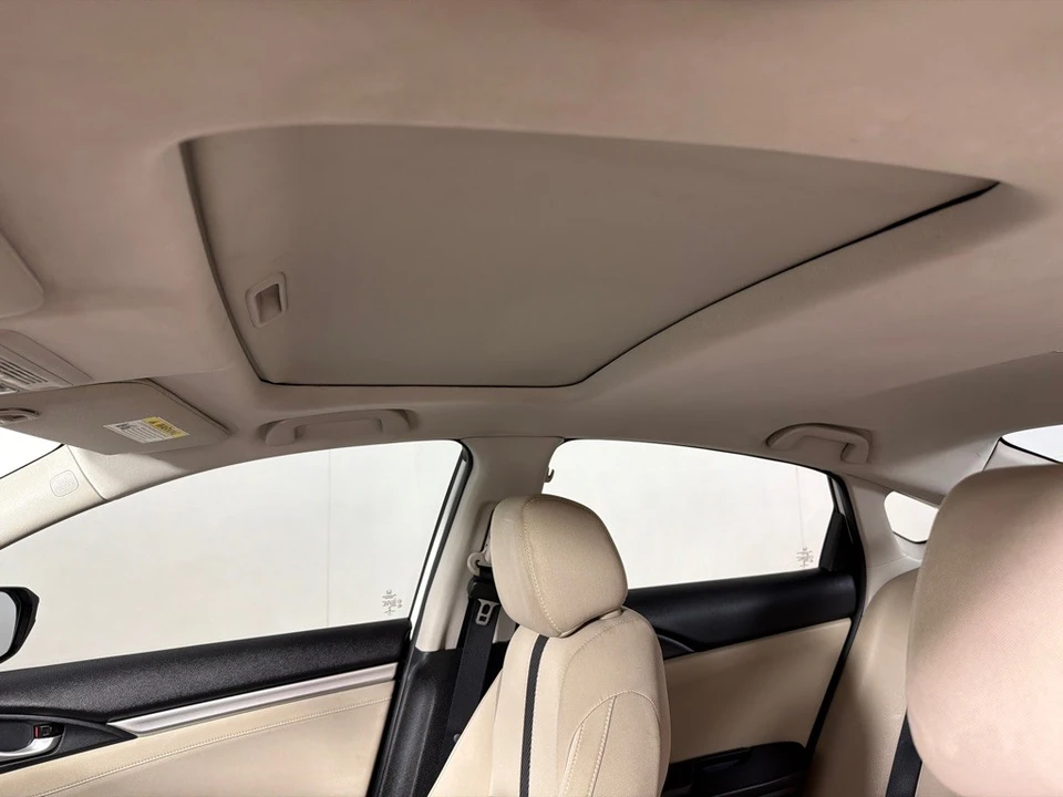 2017 Honda Civic 10th Gen - Image 11 of 23
