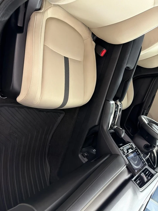 2017 Honda Civic 10th Gen - Image 20 of 23