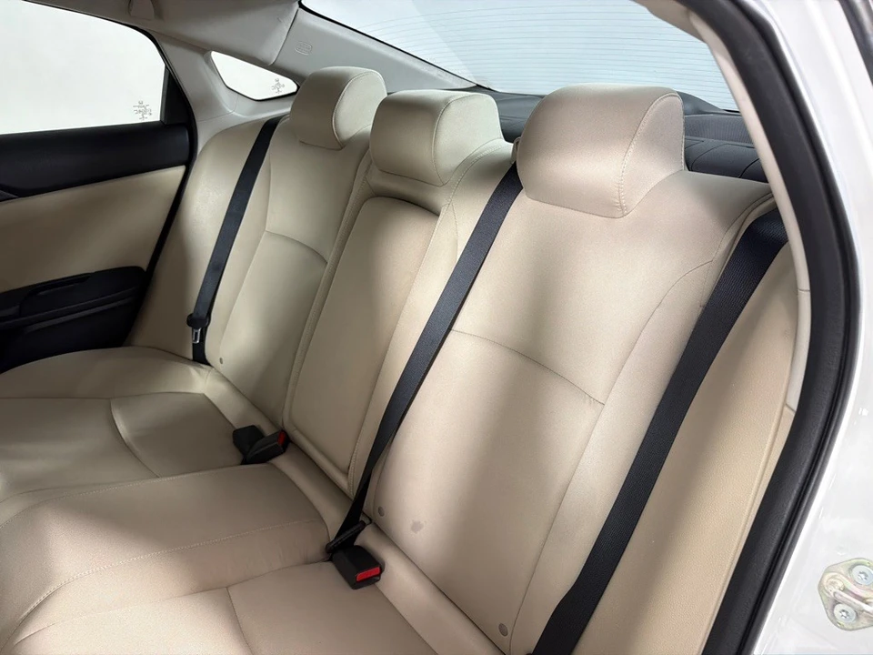 2017 Honda Civic 10th Gen - Image 17 of 23