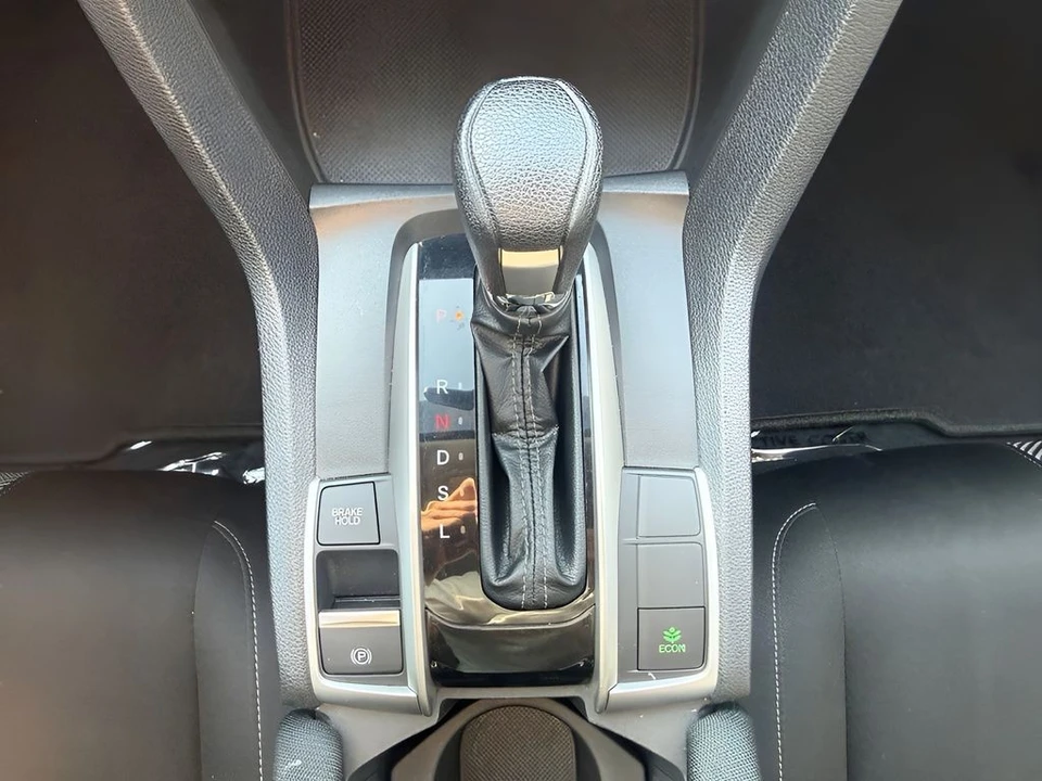 2017 Honda Civic 10th Gen - Image 23 of 31