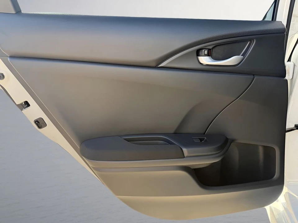 2017 Honda Civic 10th Gen - Image 26 of 31