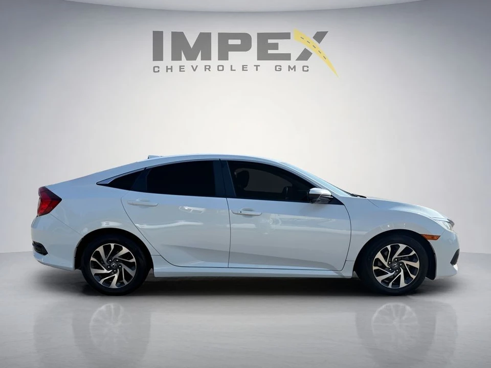 2017 Honda Civic 10th Gen - Image 6 of 31