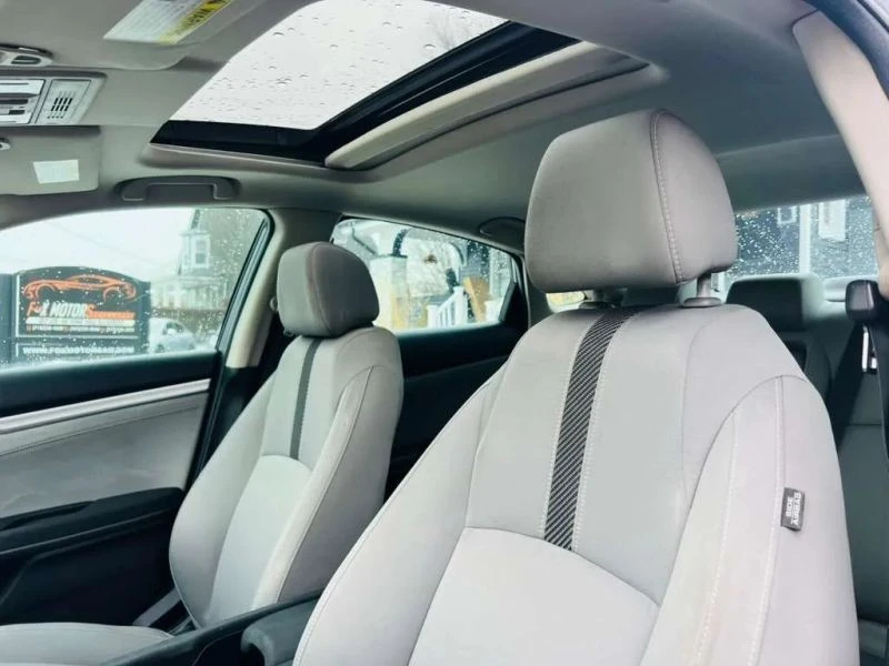 2017 Honda Civic 10th Gen - Image 9 of 12
