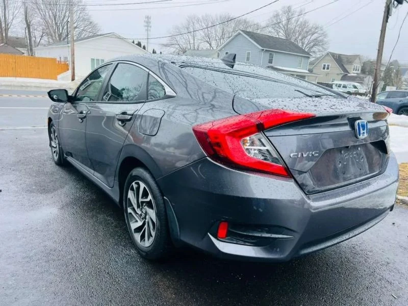 2017 Honda Civic 10th Gen - Image 5 of 12