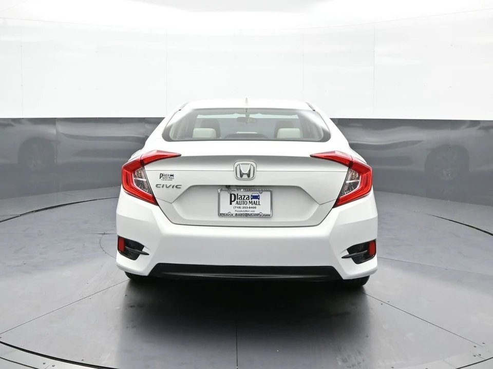 2017 Honda Civic 10th Gen - Image 7 of 12