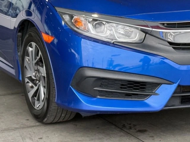2017 Honda Civic 10th Gen - Image 8 of 21