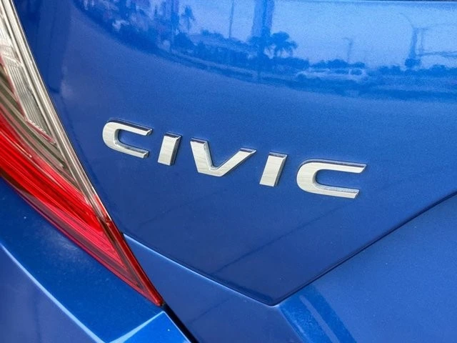 2017 Honda Civic 10th Gen - Image 14 of 21