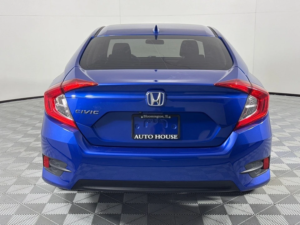2017 Honda Civic 10th Gen - Image 6 of 12