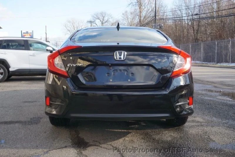 2017 Honda Civic 10th Gen - Image 6 of 12