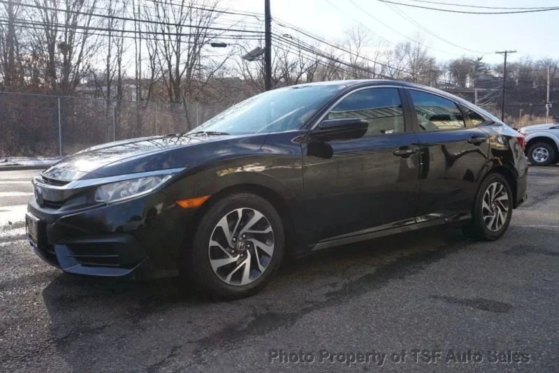 2017 Honda Civic 10th Gen - Image 3 of 12