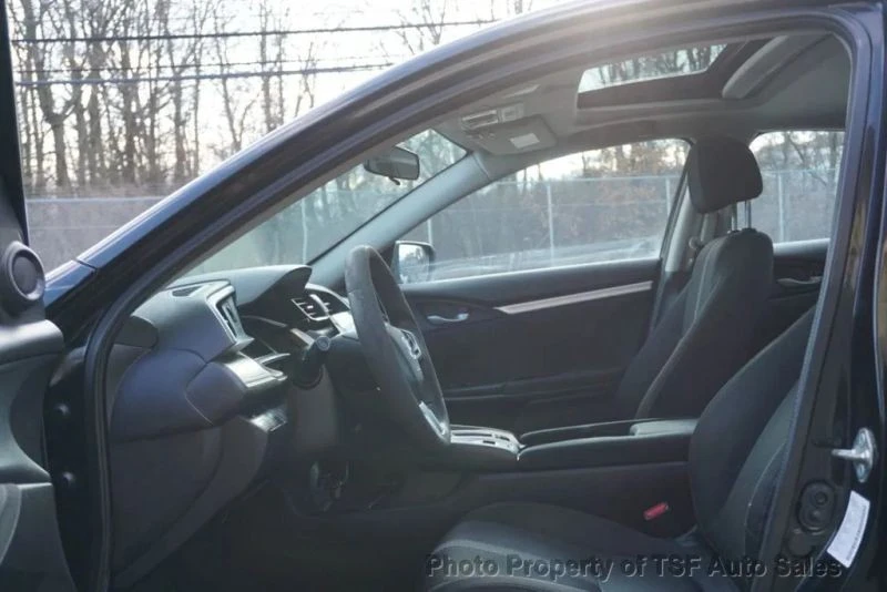 2017 Honda Civic 10th Gen - Image 10 of 12