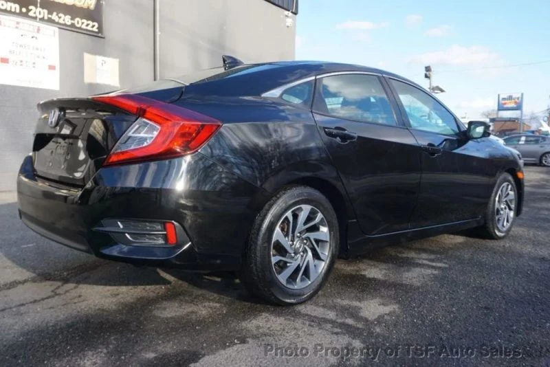 2017 Honda Civic 10th Gen - Image 7 of 12