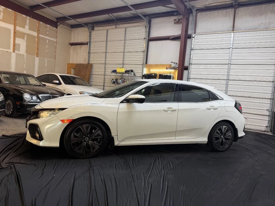 2017 Honda Civic 10th Gen - Image 20 of 21