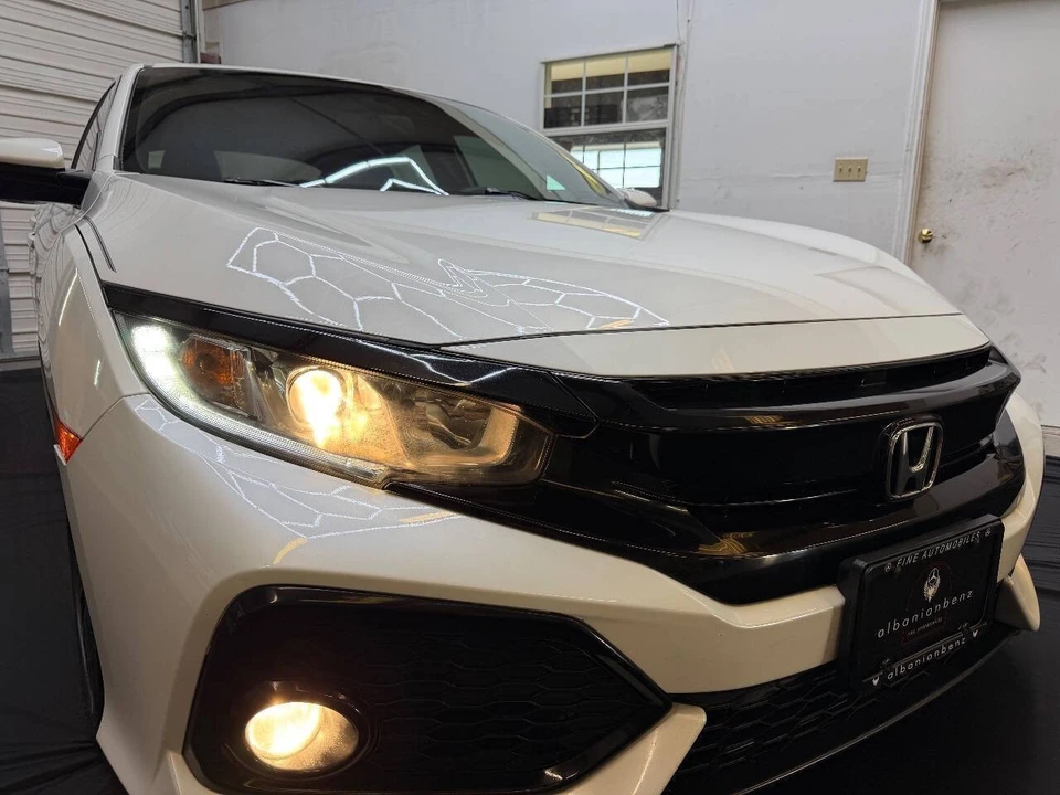 2017 Honda Civic 10th Gen - Image 10 of 21
