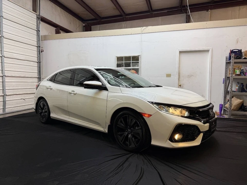 2017 Honda Civic 10th Gen - Image 8 of 21