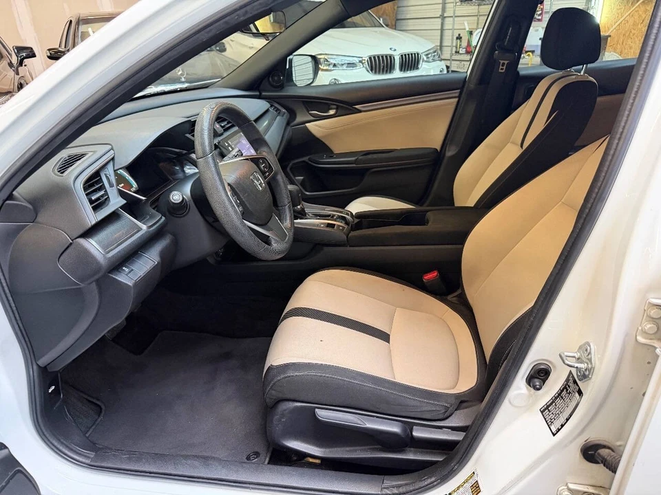 2017 Honda Civic 10th Gen - Image 28 of 31