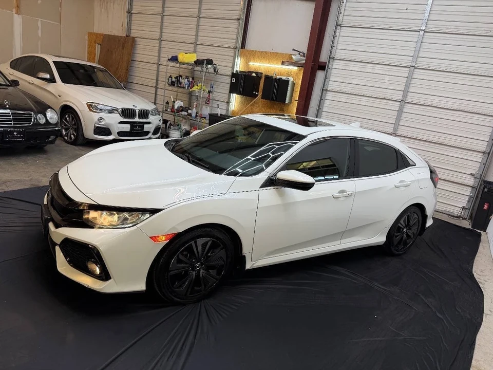 2017 Honda Civic 10th Gen - Image 2 of 21