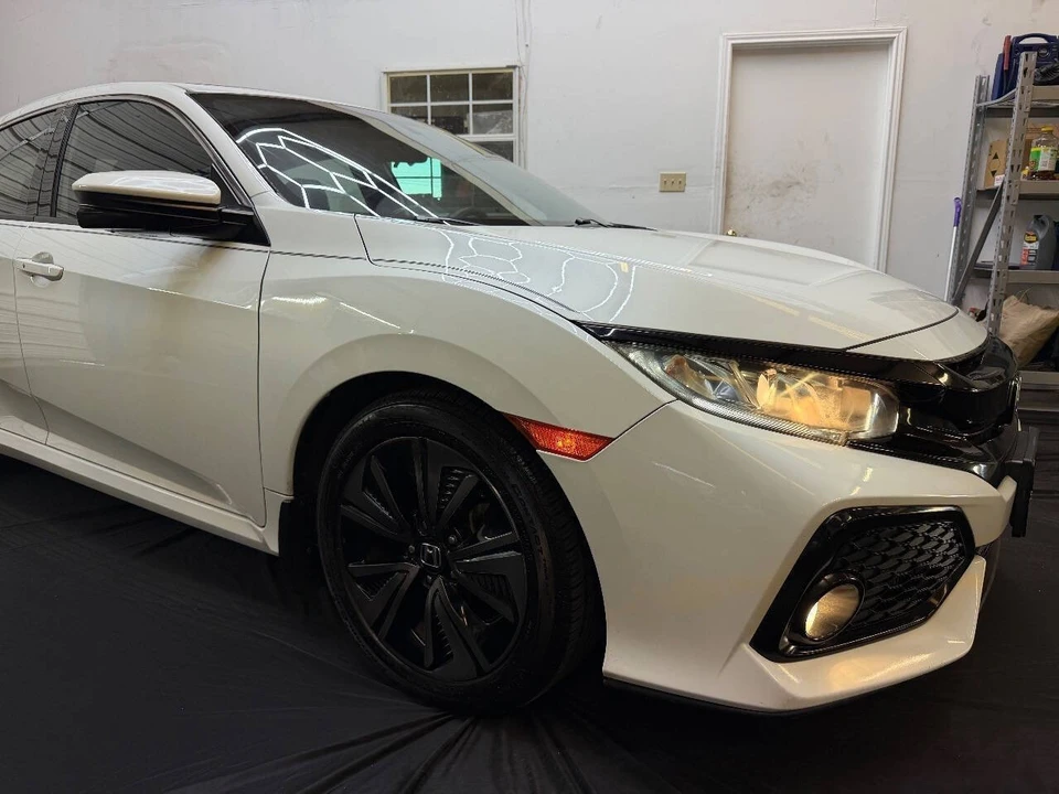 2017 Honda Civic 10th Gen - Image 13 of 21