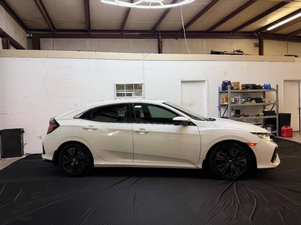 2017 Honda Civic 10th Gen - Image 9 of 21