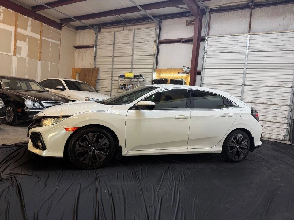 2017 Honda Civic 10th Gen - Image 20 of 21