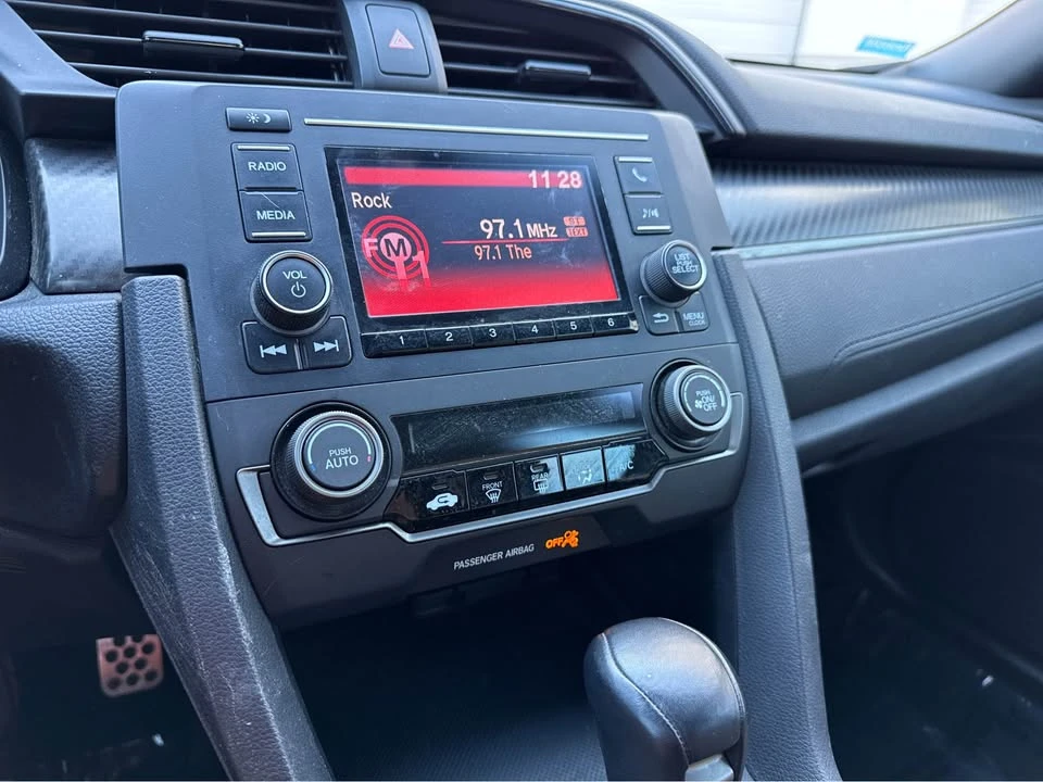 2017 Honda Civic 10th Gen - Image 19 of 20